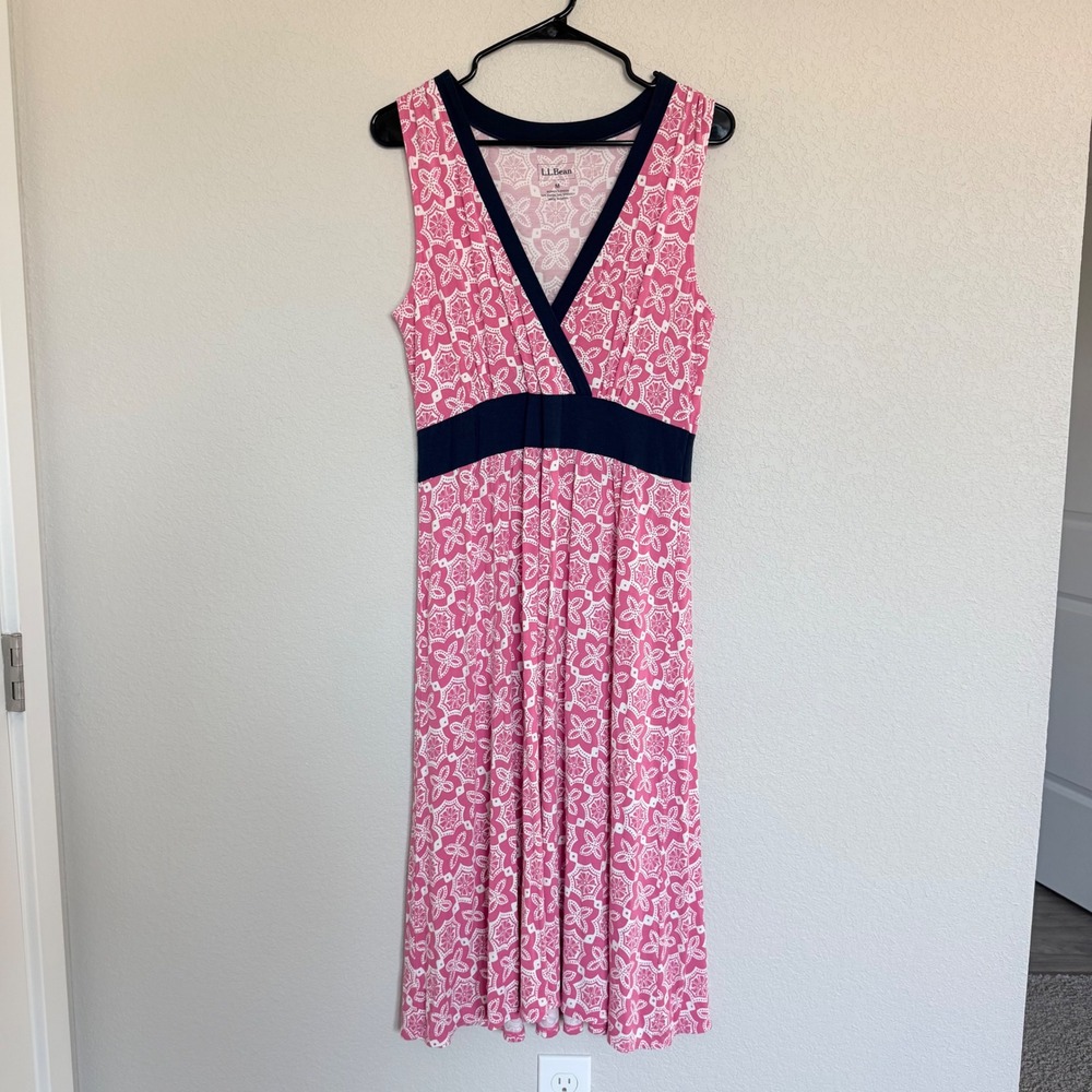 LL Bean Pink White Geometric Tile Print V-Neck Empire Waist Midi Dress Stretch